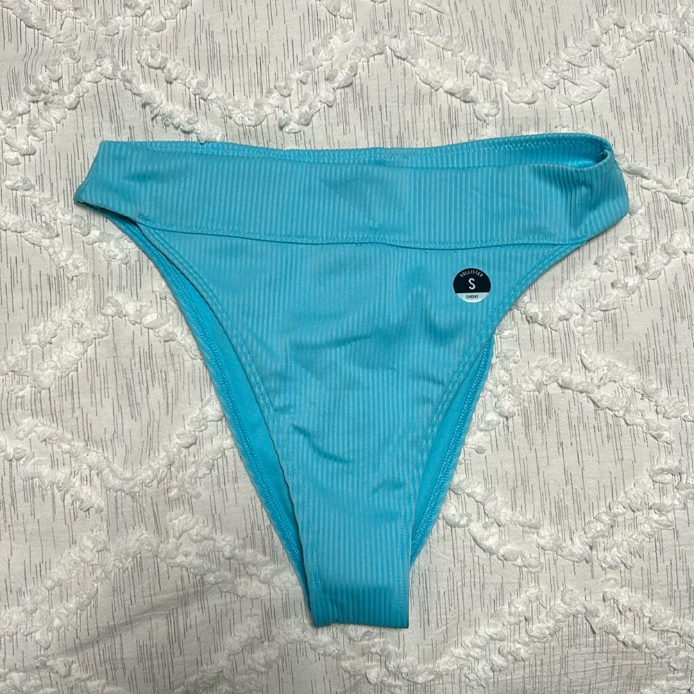 NWOT Hollist High Rise Cheeky Bikini Bottoms